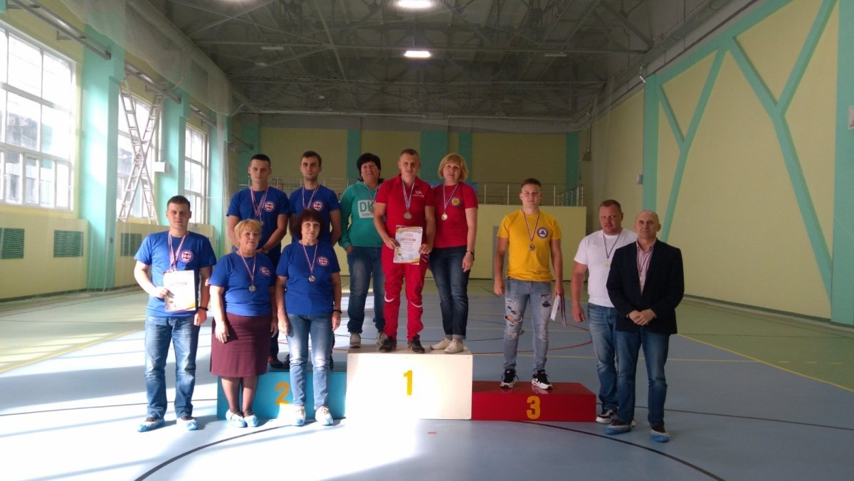 Команды-призеры соревнований по настольному теннису: 1-е место – «Центр», 2-е место – «Олимп», 3-е место – «Полимер»